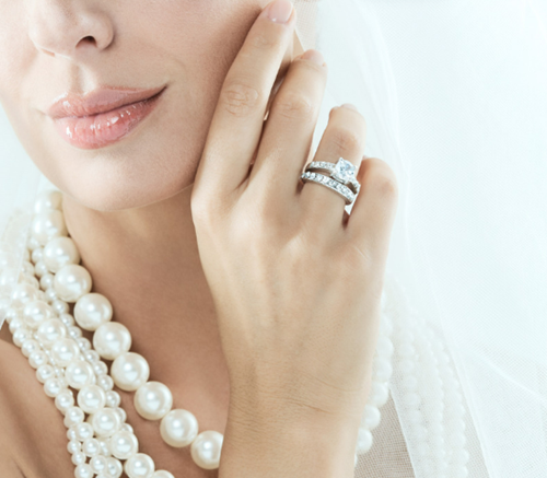 How to Avoid Bridal Jewelry Common Mistake borrowed jewelries