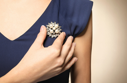 The Best Women's Accessories for Formal Events - Brooch