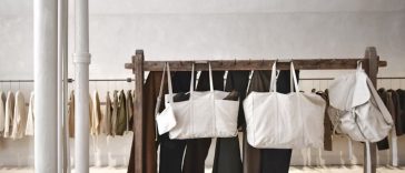 Top 10 Bag Trends Blending Beauty, Brains & Bold Style