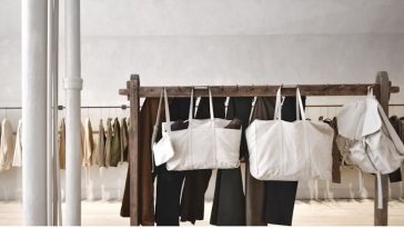 Top 10 Bag Trends Blending Beauty, Brains & Bold Style