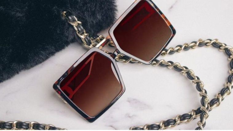 7 Bold Accessories That Make Any Look Pop