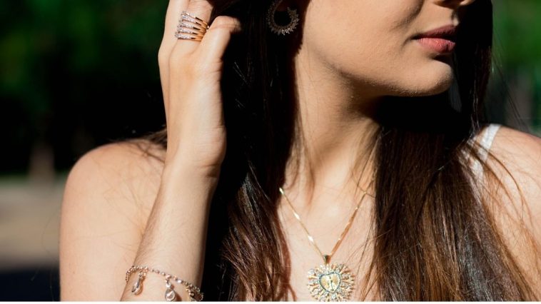 10 Bold Tips to Layer Accessories Like a Style Pro