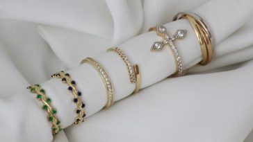 8 Bold Jewelry Trends to Try for a Stylish 2025